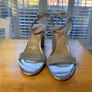 Women’s Aldo Sparkling Silver Block Heels Size 9